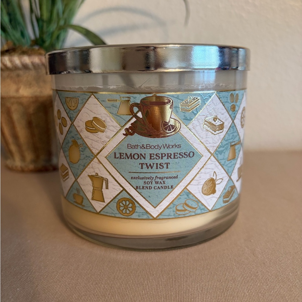 Bath & Body Works Lemon Espresso Twist Candle